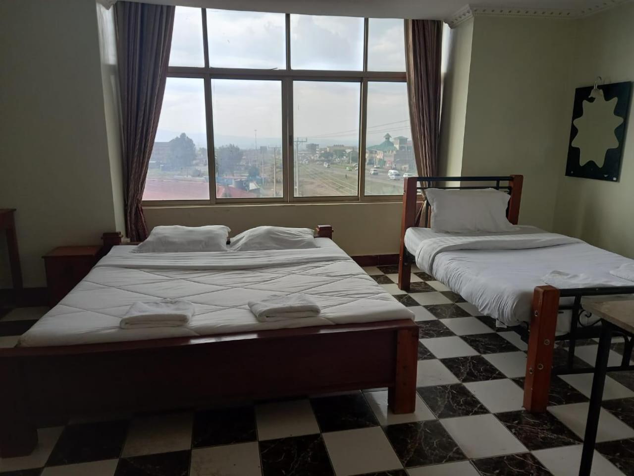 Newstead Hotel Найваша Екстер'єр фото