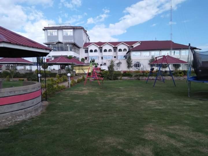 Newstead Hotel Найваша Екстер'єр фото