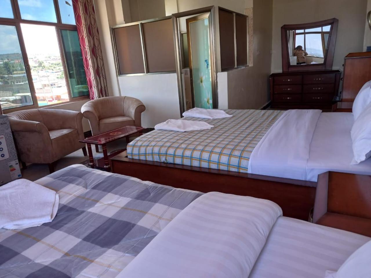 Newstead Hotel Найваша Екстер'єр фото